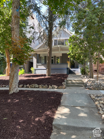 MLS #2091440 - 423 E 1st Ave