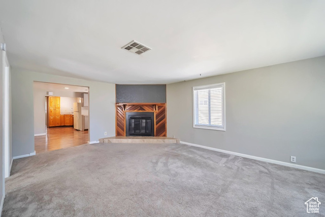 Photo 10 for MLS #2091441 at 560 E Garden Ave