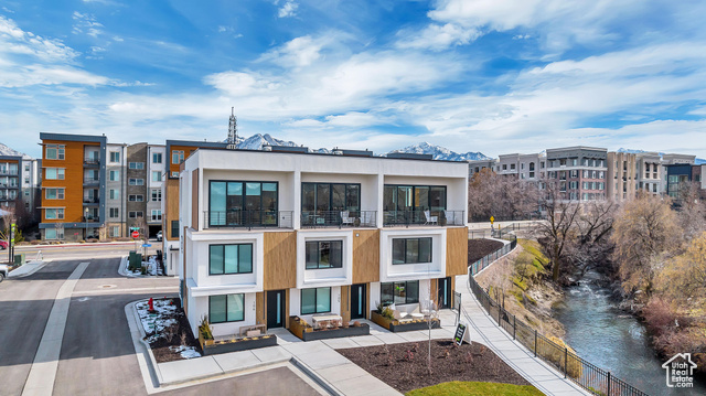 Photo 40 for MLS #2091447 at 4186 S Main St #O217