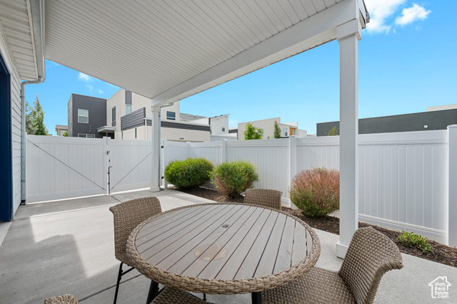 Photo 32 for MLS #2091461 at 6691 Woods Rose Dr
