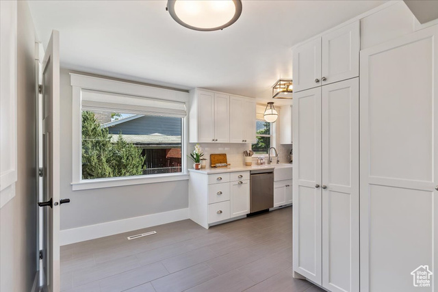 Photo 17 for MLS #2091467 at 1393 E Davis Ave