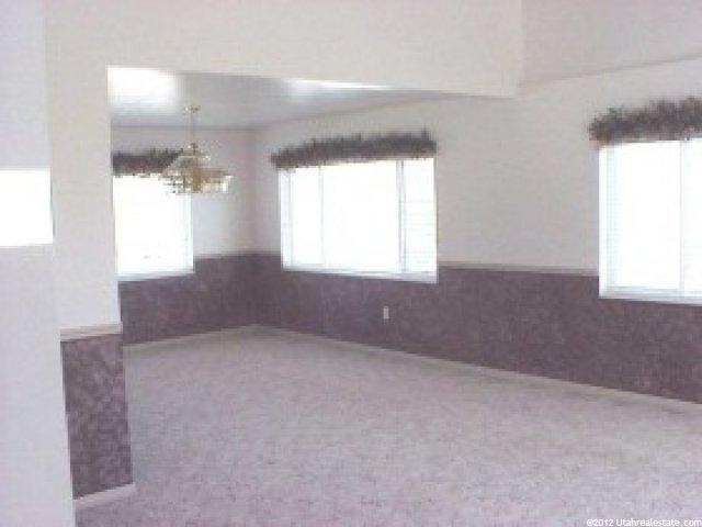 142 Coventry Ln, North Salt Lake, UT 84054 — photo 2