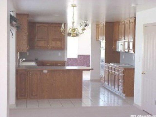 142 Coventry Ln, North Salt Lake, UT 84054 — photo 4