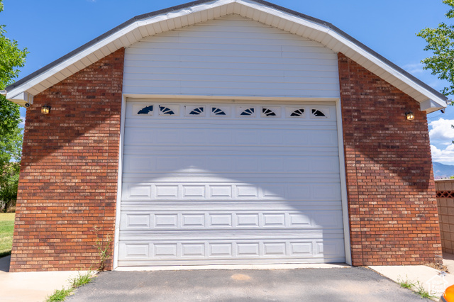 Photo 16 for MLS #2091526 at 4163 S Beeman Rd