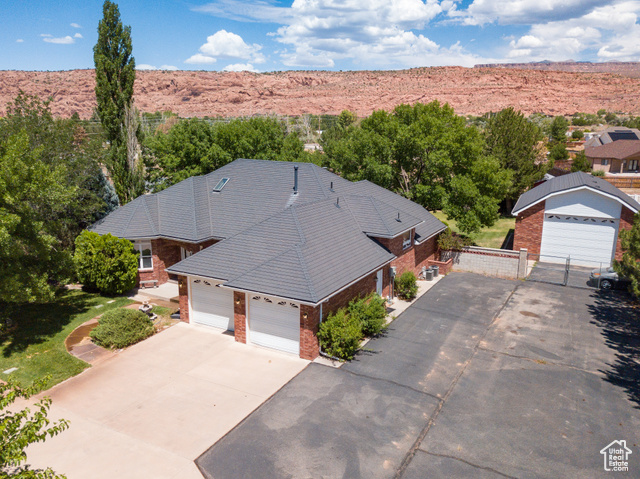 Photo 2 for MLS #2091526 at 4163 S Beeman Rd