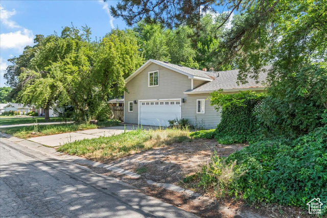 5163 S EASTMOOR RD, Holladay UT 84117