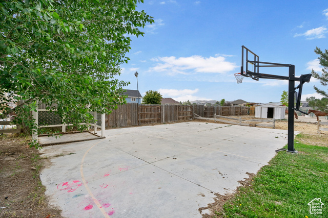 Photo 18 for MLS #2091590 at 4212 N Majors St