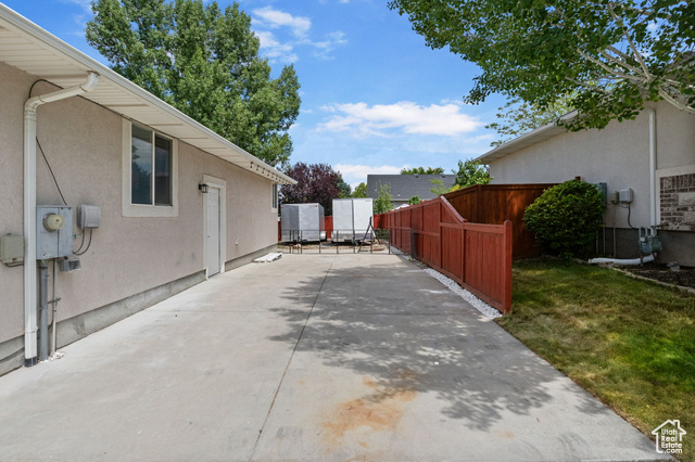 Photo 4 for MLS #2091626 at 9353 S 4460 West