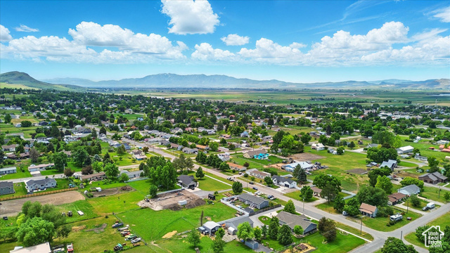 Photo 44 for MLS #2091642 at 155 N 200 East