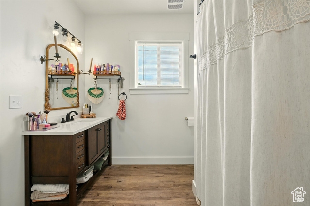 Photo 17 for MLS #2091642 at 155 N 200 East