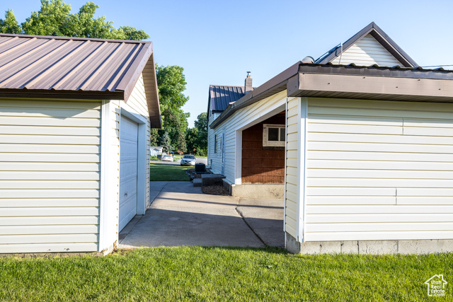 Photo 60 for MLS #2091644 at 297 S 200 West