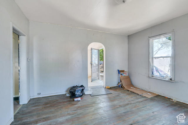 Photo 12 for MLS #2091653 at 146 N Grant Ave