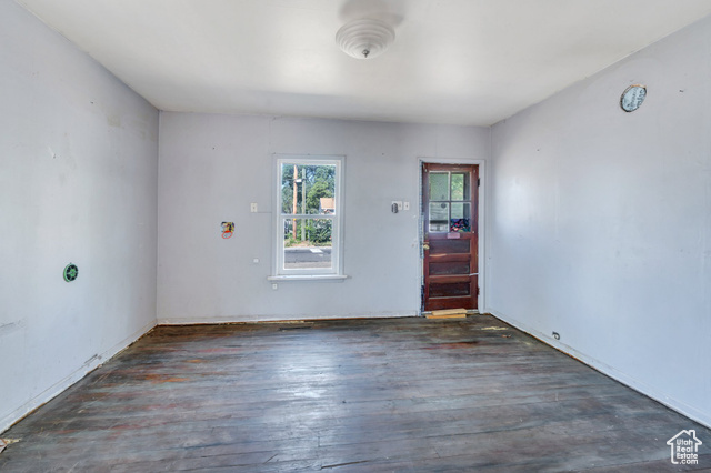 Photo 13 for MLS #2091653 at 146 N Grant Ave