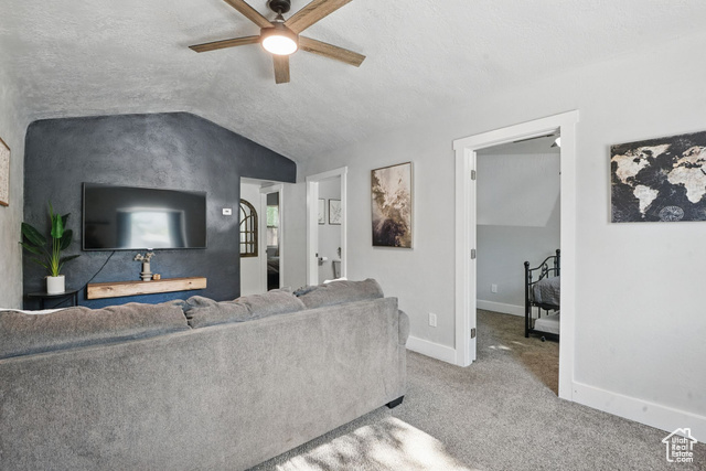 Photo 13 for MLS #2091678 at 2973 Adams Ave