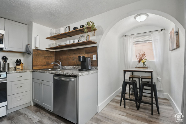 Photo 17 for MLS #2091678 at 2973 Adams Ave