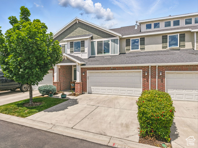 Photo 2 for MLS #2091683 at 5448 W Rushmore Ln