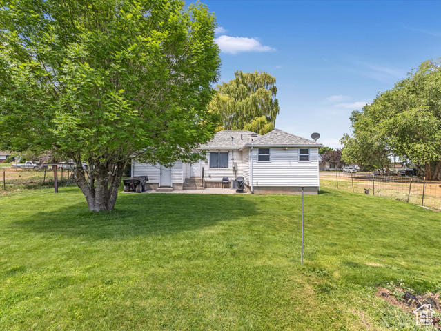 Photo 5 for MLS #2091750 at 160 N 300 East