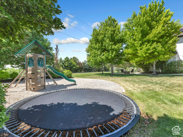 Photo 70 for MLS #2091757 at 6037 W Chamberry Way