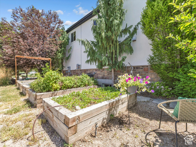 Photo 76 for MLS #2091757 at 6037 W Chamberry Way