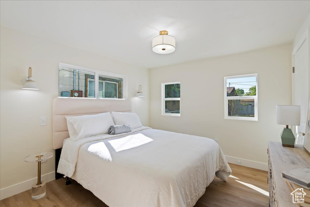 Photo 10 for MLS #2091775 at 841 E 20 Th St