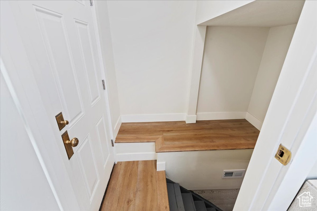 Photo 14 for MLS #2091775 at 841 E 20 Th St