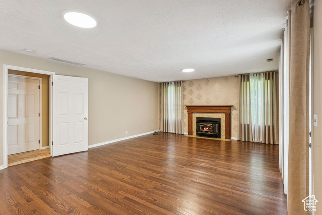 Photo 17 for MLS #2091803 at 1087 W Barnes Dr