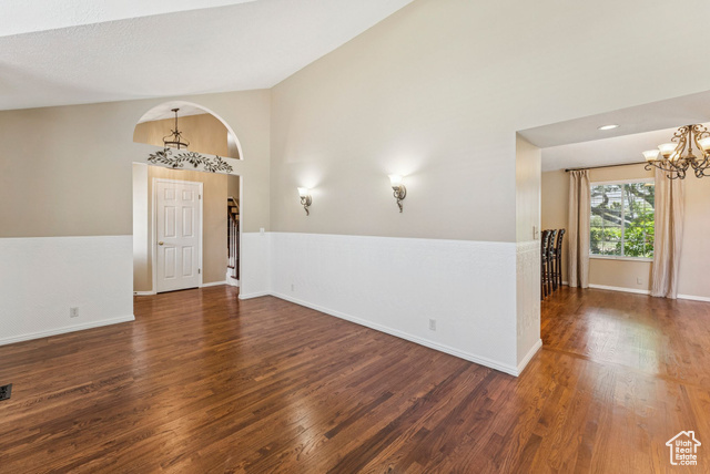Photo 9 for MLS #2091803 at 1087 W Barnes Dr