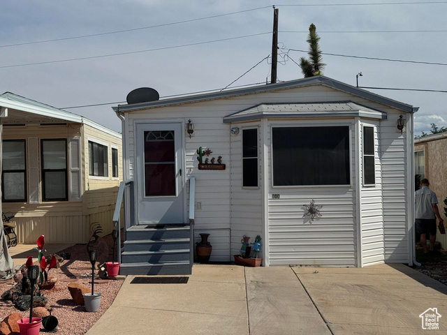 1225 N DIXIE DOWNS RD #100, St George UT 84770