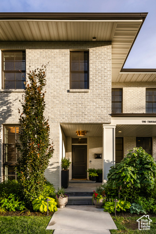 Photo 41 for MLS #2091883 at 2008 E Laird Dr