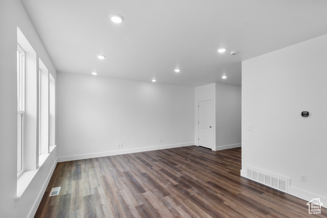 Photo 4 for MLS #2091885 at 142 W 950 North #5