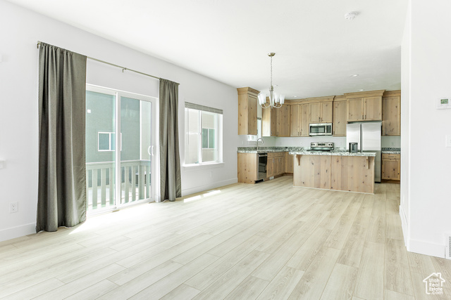 Photo 11 - 4728 E Lake Corner Dr, Eagle Mountain UT 84005