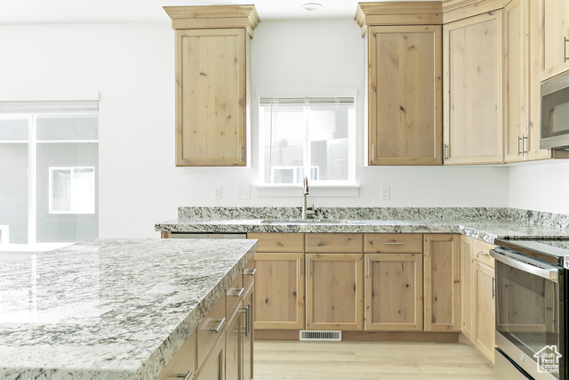 Photo 16 - 4728 E Lake Corner Dr, Eagle Mountain UT 84005