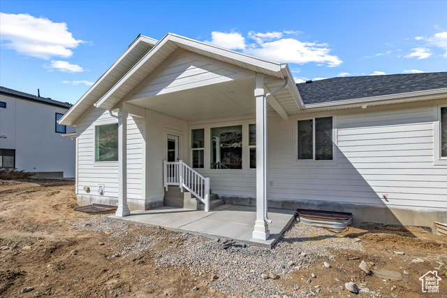 Photo 6 for MLS #2091906 at 156 N Sherwood Dr
