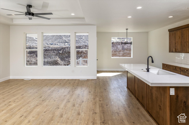Photo 14 for MLS #2091906 at 156 N Sherwood Dr