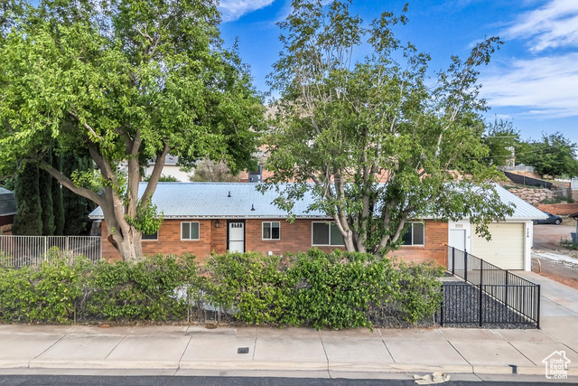 726 N VALLEY VIEW DR, St George UT 84770