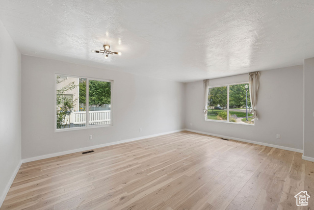 Photo 9 for MLS #2091938 at 1212 Pinehurst Cir