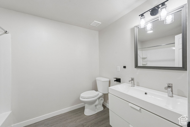 Photo 38 for MLS #2091938 at 1212 Pinehurst Cir