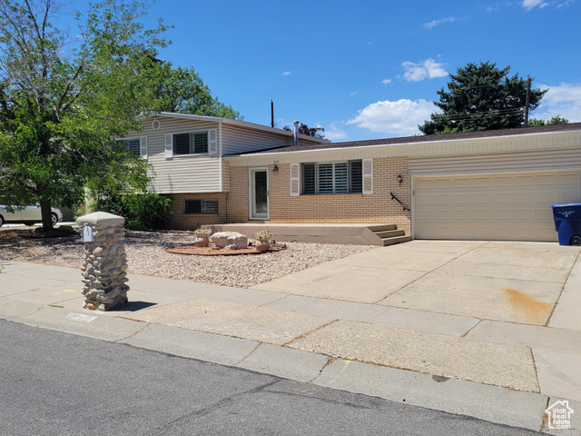 7078 S BRENT LN, Cottonwood Heights UT 84121