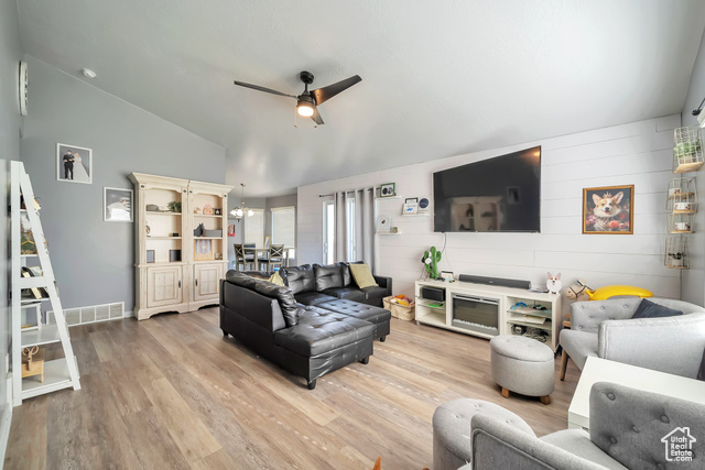 Photo 3 for MLS #2091955 at 633 Little Rock Dr