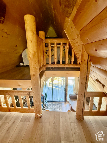 Photo 21 for MLS #2091959 at 116 N Oak Crest Dr
