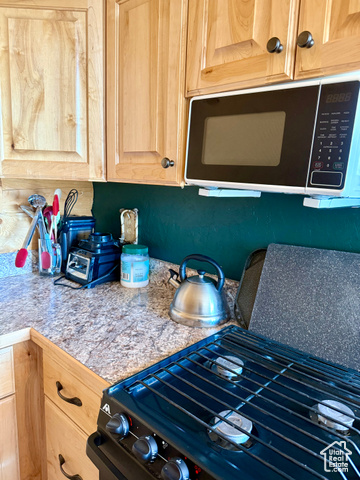 Photo 14 for MLS #2091959 at 116 N Oak Crest Dr