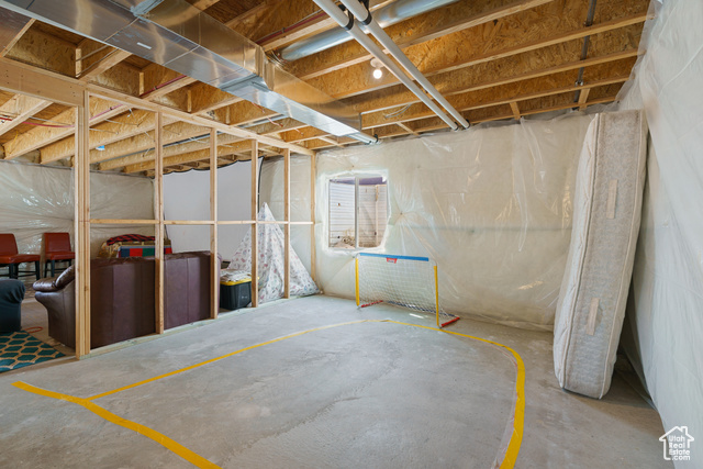 Photo 19 for MLS #2092015 at 4082 N Poplar Dr