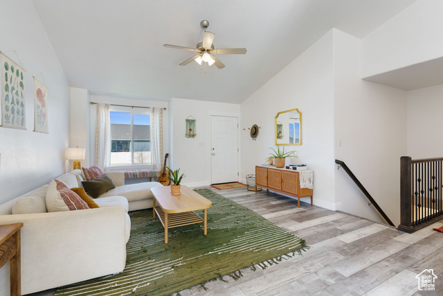 Photo 4 for MLS #2092015 at 4082 N Poplar Dr