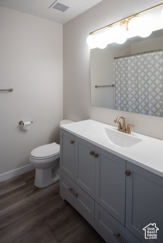 Photo 7 for MLS #2092031 at 350 E Mansfield Ave