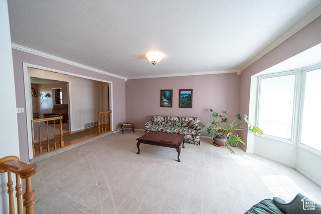 Photo 7 for MLS #2092050 at 1416 W Valley View Dr