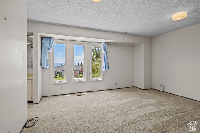 Photo 33 for MLS #2092060 at 771 E 17th Ave