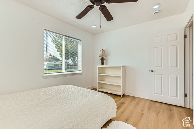 180 E Ross Dr