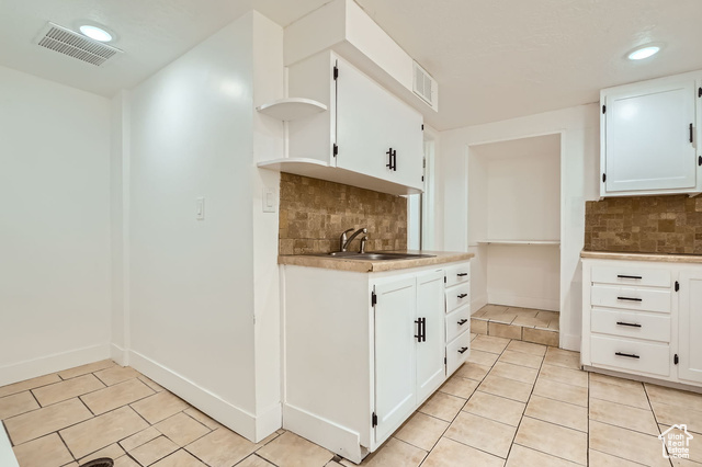 180 E Ross Dr