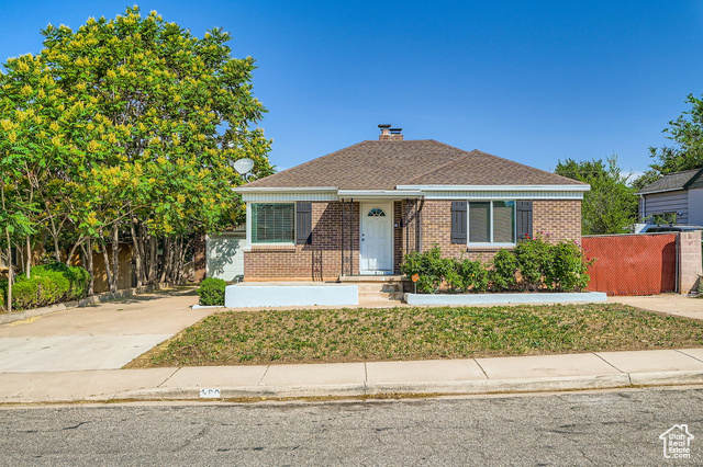 180 E Ross Dr