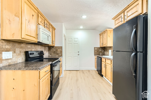 180 E Ross Dr